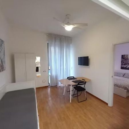 Bilocale Al Nolo, Metropolitana Mm1 Pasteur Apartment Milan Luaran gambar